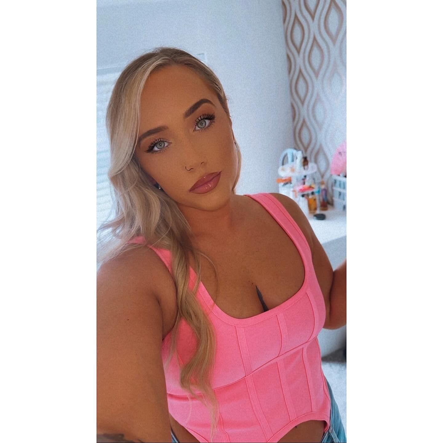 <em>Illiana E., Ontario Canada</em>